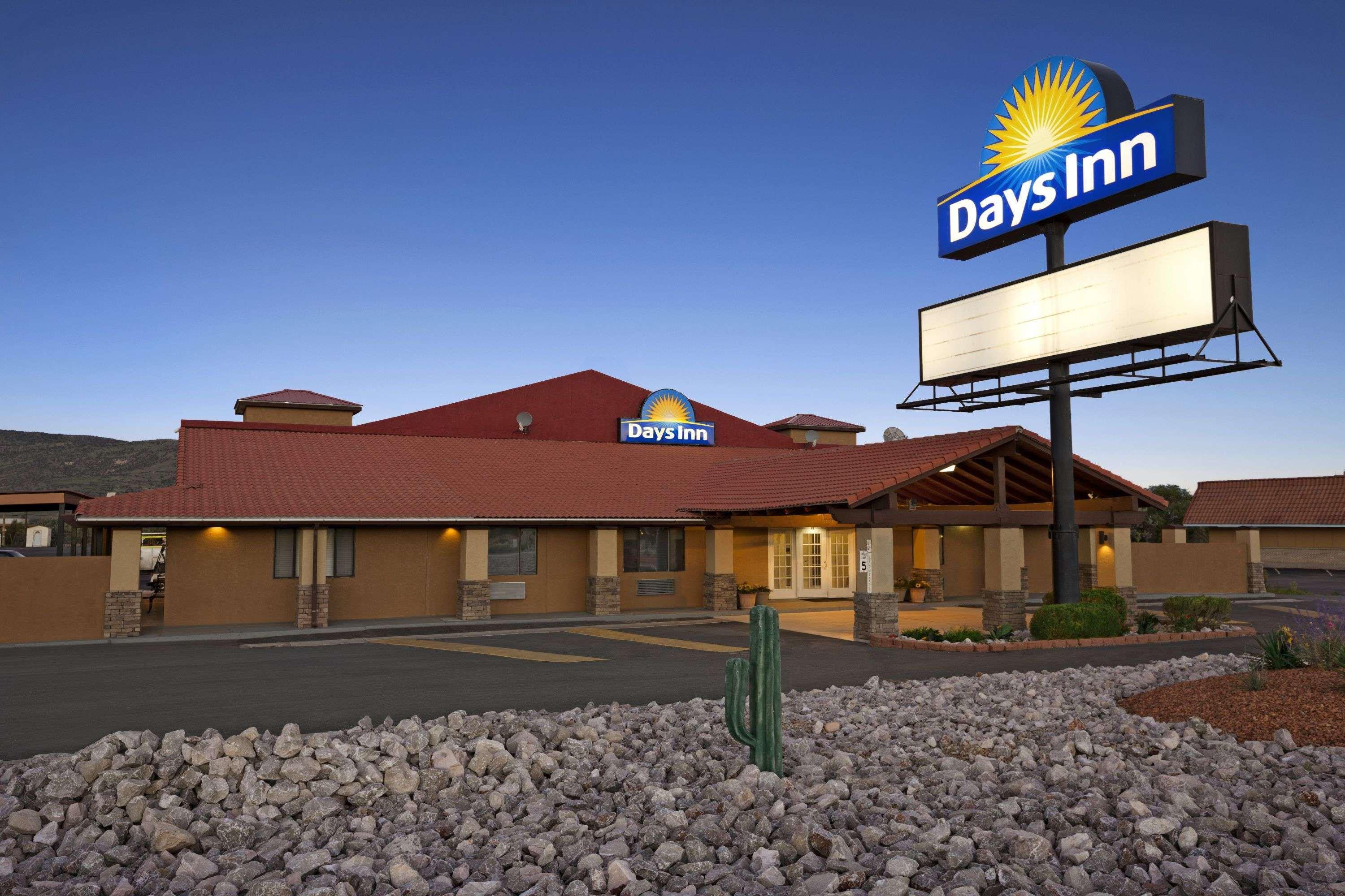 Days By Wyndham Grants
