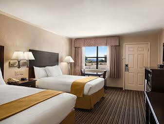 Hotel Days By Wyndham Grants